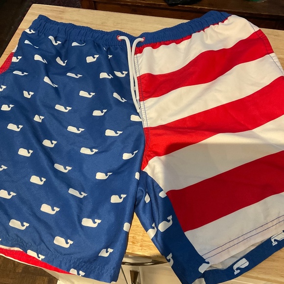 Vineyard Vines Swim Short - Picture 1 of 6